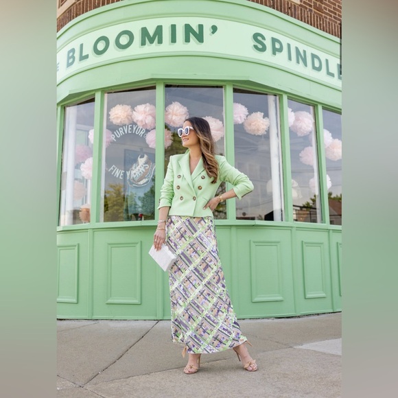 Veronica Beard Cherie Dress
SIZE 4 women sequins bodycon party Midi dress - Picture 2 of 13